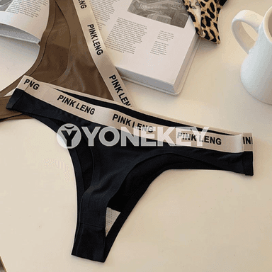 Aýallar üçin niýetlenilen owadan dizaýnda içki eşikler.
