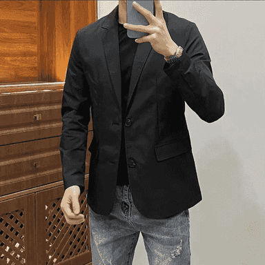 Erkekler üçin kastýumlar.