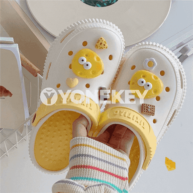 Zenanlar üçin niýetlenen arkasy açyk şypbyklar