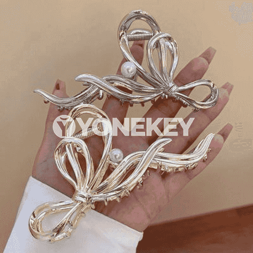 Gyzlar üçin saç aksesuarlary