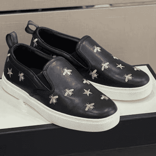 Erkekler üçin  Gucci  aýakgap.