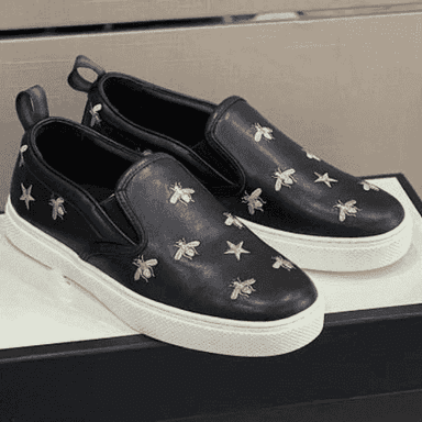 Erkekler üçin  Gucci  aýakgap.