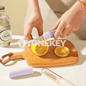 Miwe kesmek üçin niýetlenen pyçak