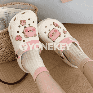 Zenanlar üçin niýetlenen öňi ýapyk şypbyklar
