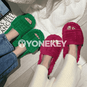 Zenanlar üçin täze “Velcro” ýumşak öý şypbyklary