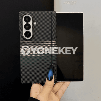Samsung Z Fold7 modelli telefonlar üçin ajaýyp dizaýnly owadan çehollar.