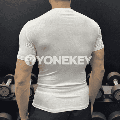 Erkekler üçin niýetlenen sport futbolka