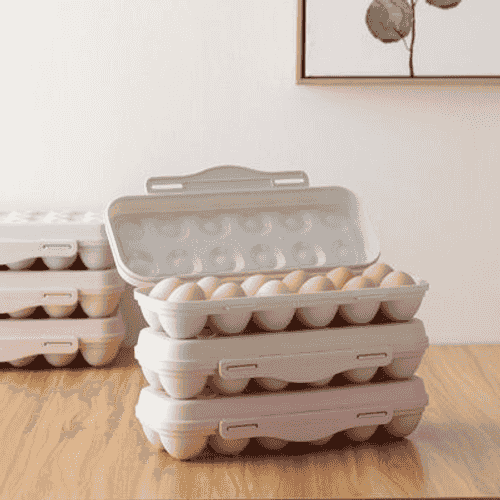 Ýumurtga salmak üçin plastik guty.