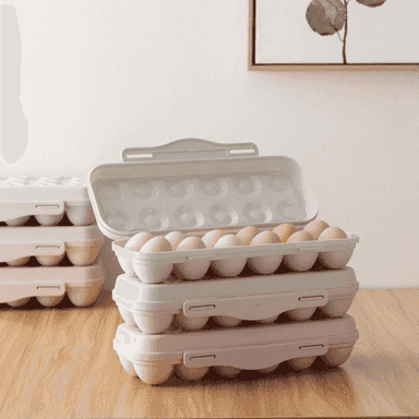 Ýumurtga salmak üçin plastik guty.