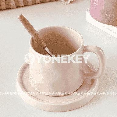 Öýleriňizde ulanmak üçin amatly bokallar