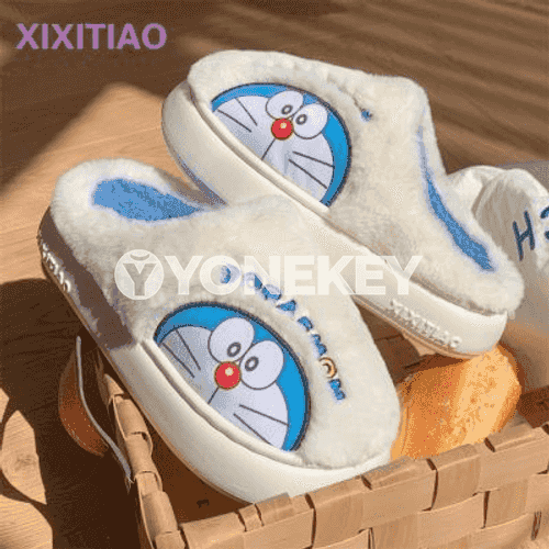 Gyzlaryň doraemon ýelekli ýapyk öý aýakgaplary.