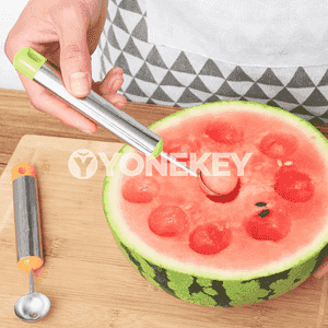 Köp funksiýaly miwelerden top şekil ýasaýjy çemçe