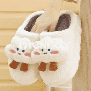 Gyzlaryň mahmal öý şypbyklary