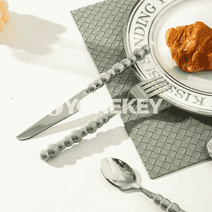 Owadan görnüşli çemçe, wylka, pyçak toplumy